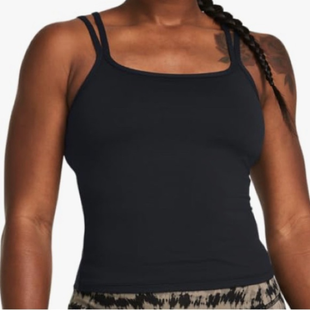 Size M Under Armour Black Double-Strap Crop Camisole, Built In Bralette, No Cups